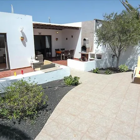 Villa Monta - 2 Bedroom - Spacious Terrace - Wifi And Air Conditioning Playa Blanca (Lanzarote)